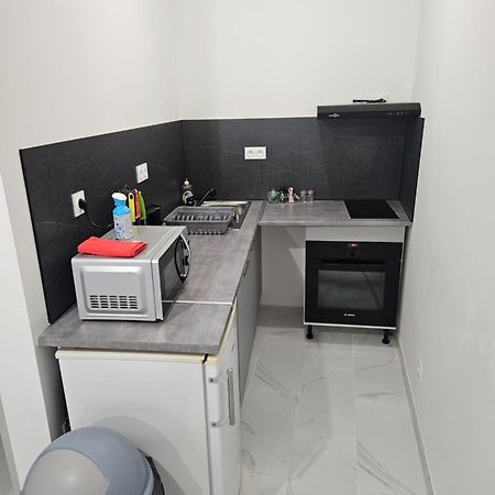 Appartement T2 Moderne, Calme Et Entierement Renove. à Béziers Extérieur photo