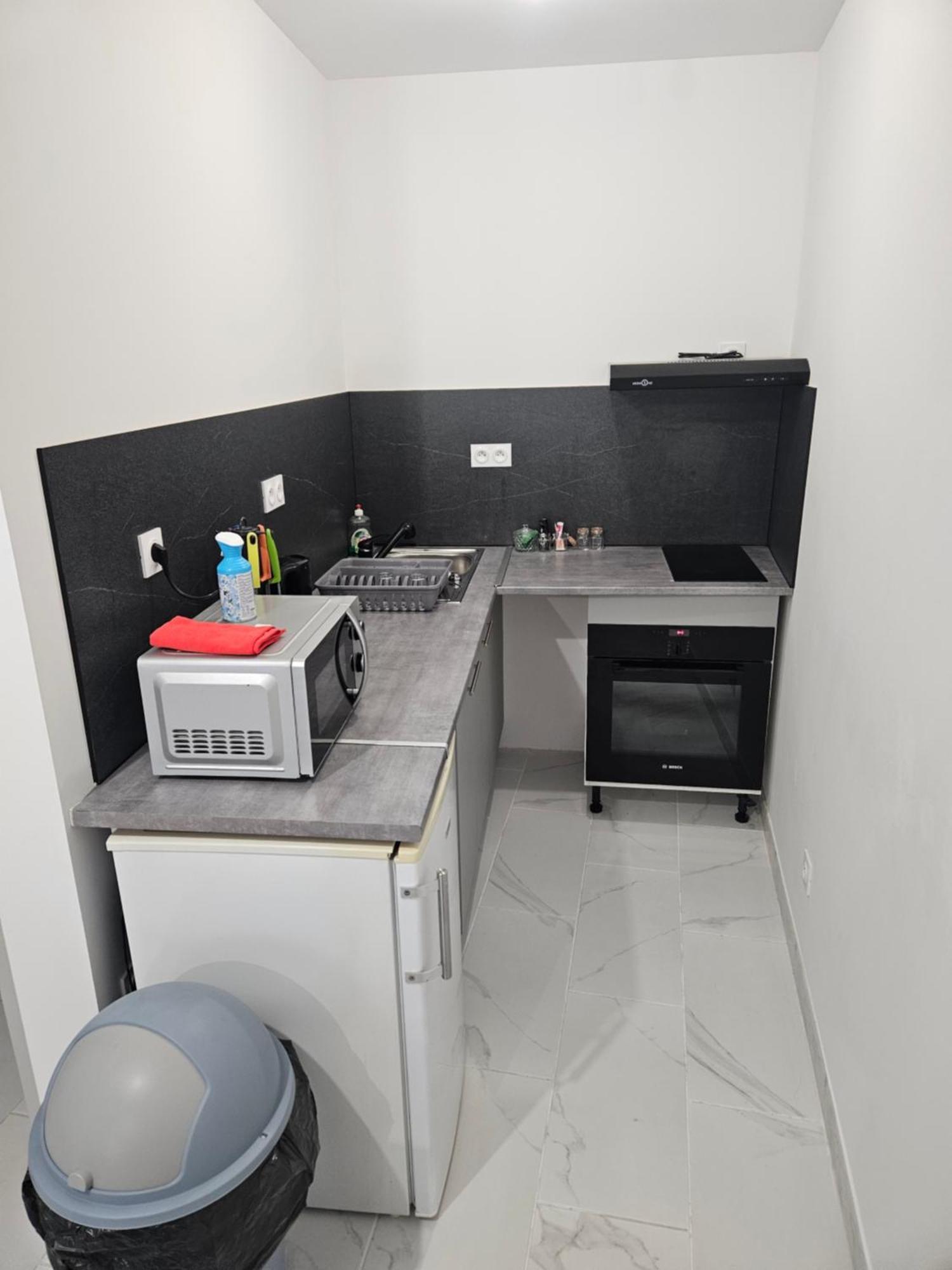 Appartement T2 Moderne, Calme Et Entierement Renove. à Béziers Extérieur photo